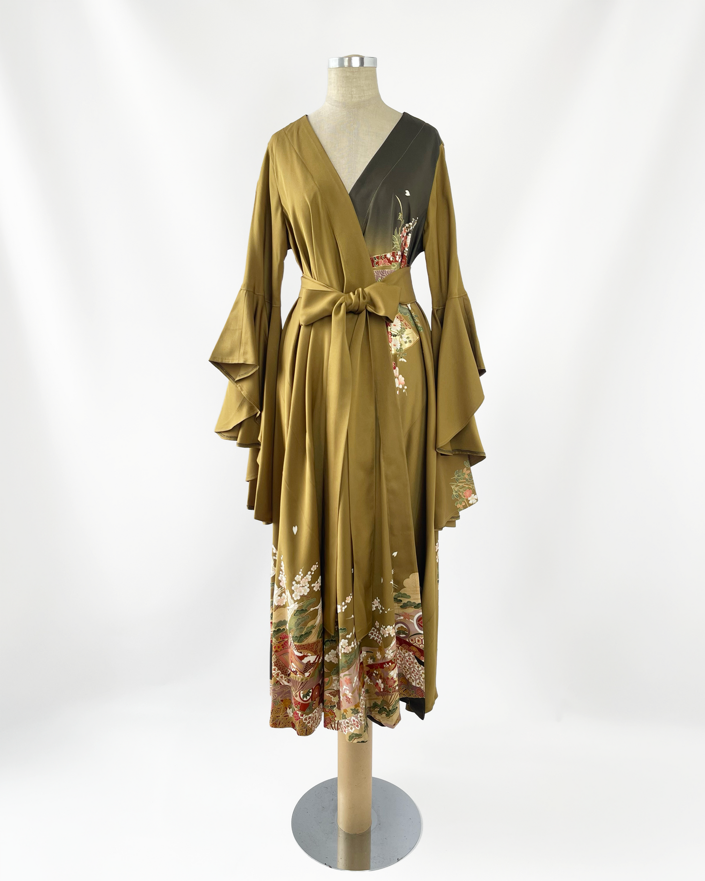 振袖ガウンドレス/優美なドレープ袖