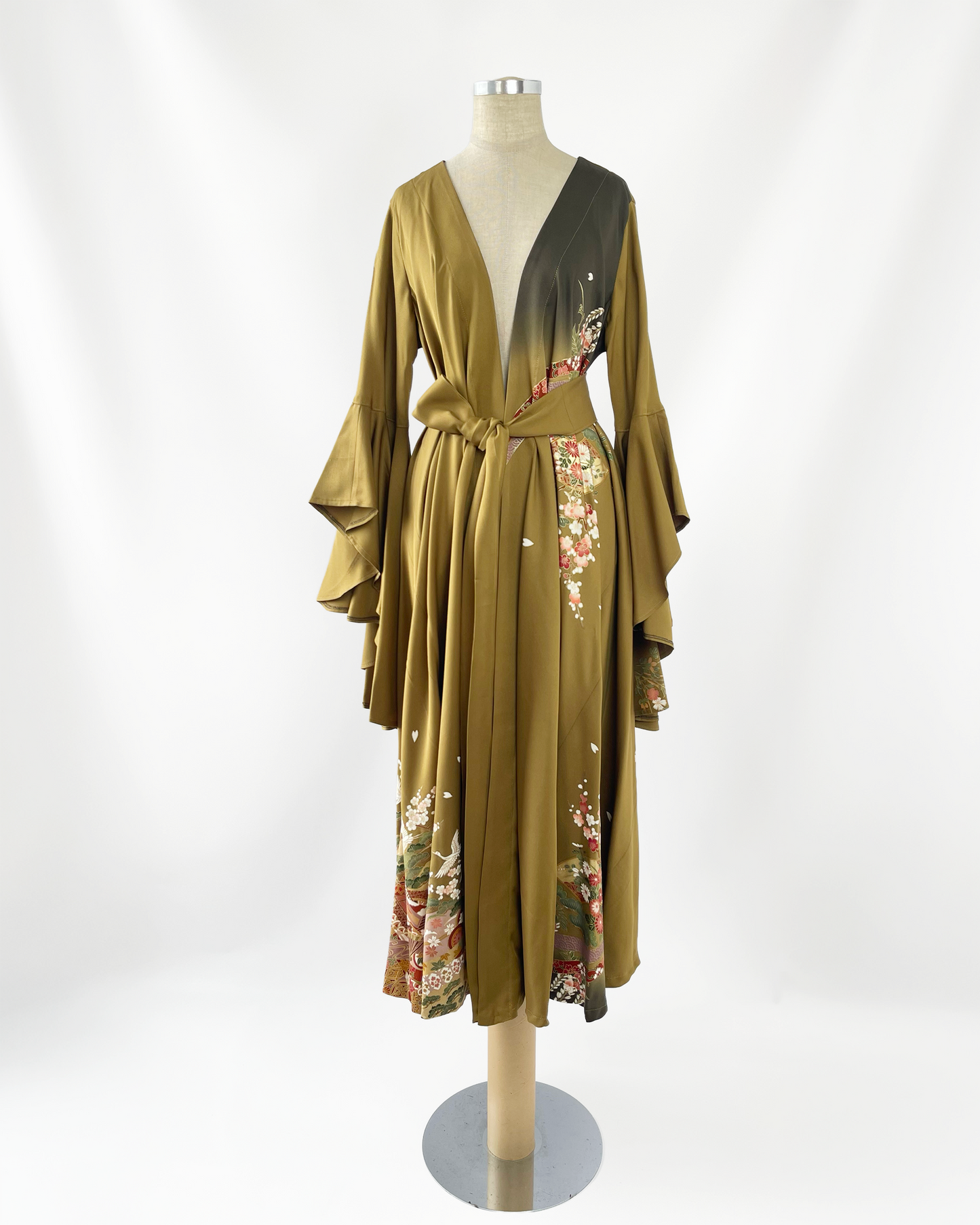 振袖ガウンドレス/優美なドレープ袖