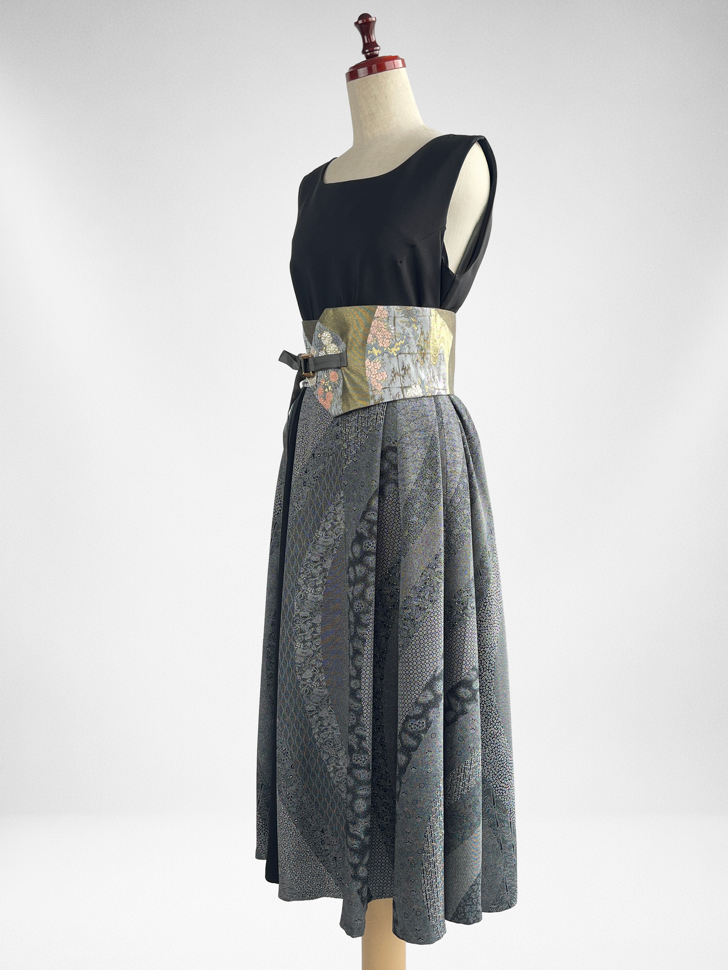 伝統工芸士 保科土山 最高級浜ちりめん1等品 プレミアムアクセントカラーワンピース | 黒×グレー