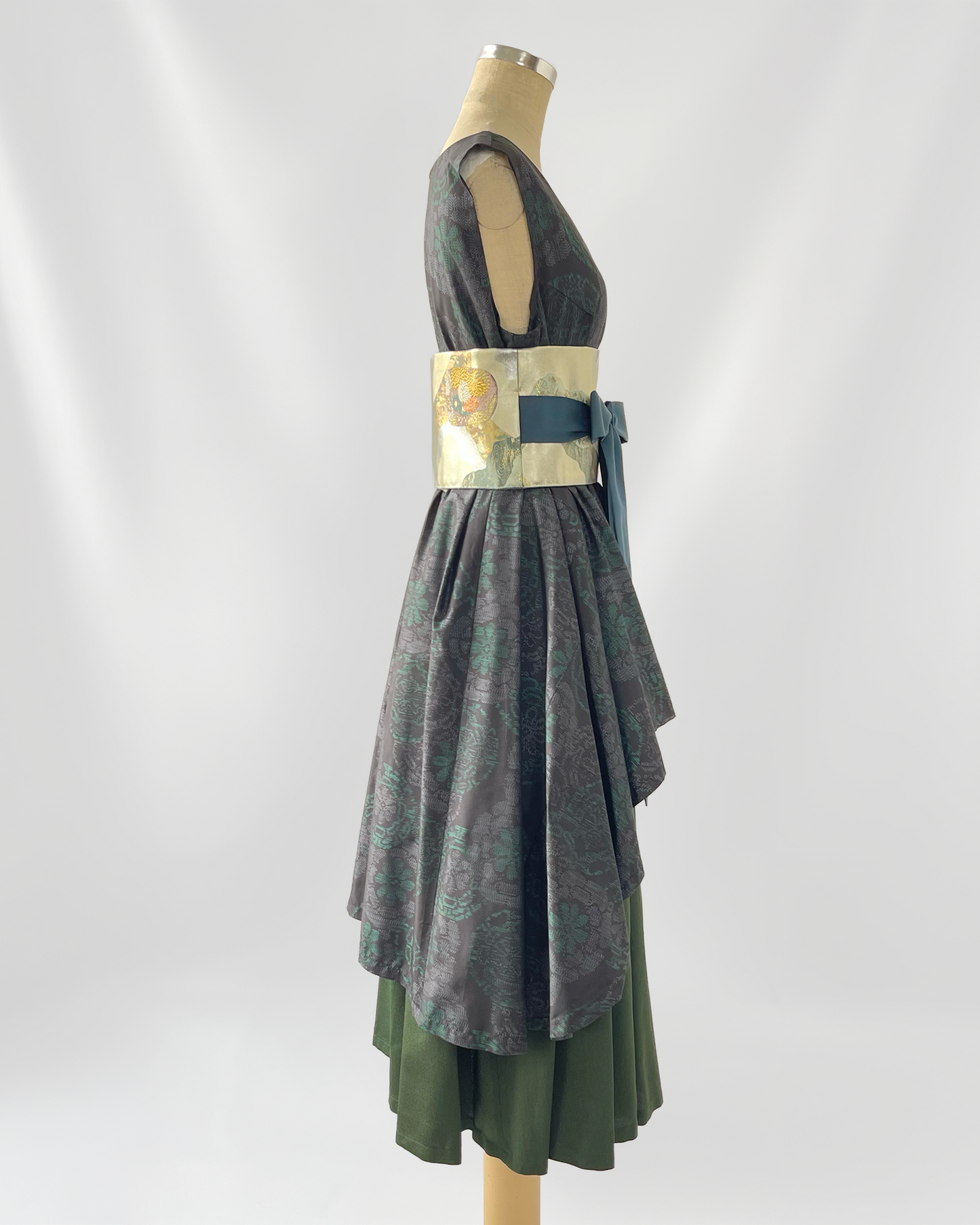 大島紬 二段フレアワンピース グリーン