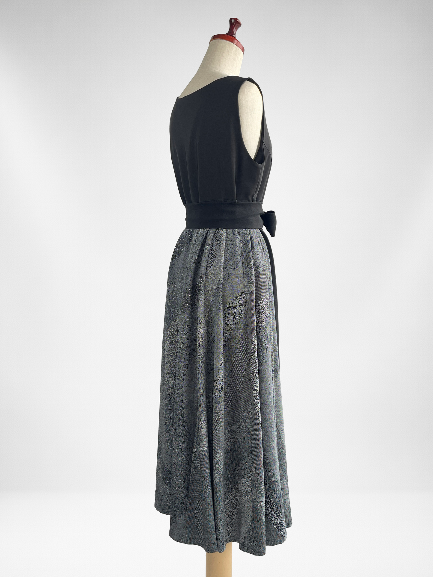 伝統工芸士 保科土山 最高級浜ちりめん1等品 プレミアムアクセントカラーワンピース | 黒×グレー