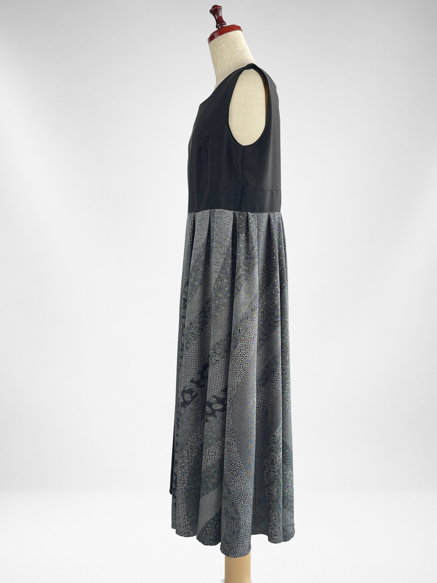 伝統工芸士 保科土山 最高級浜ちりめん1等品 プレミアムアクセントカラーワンピース | 黒×グレー