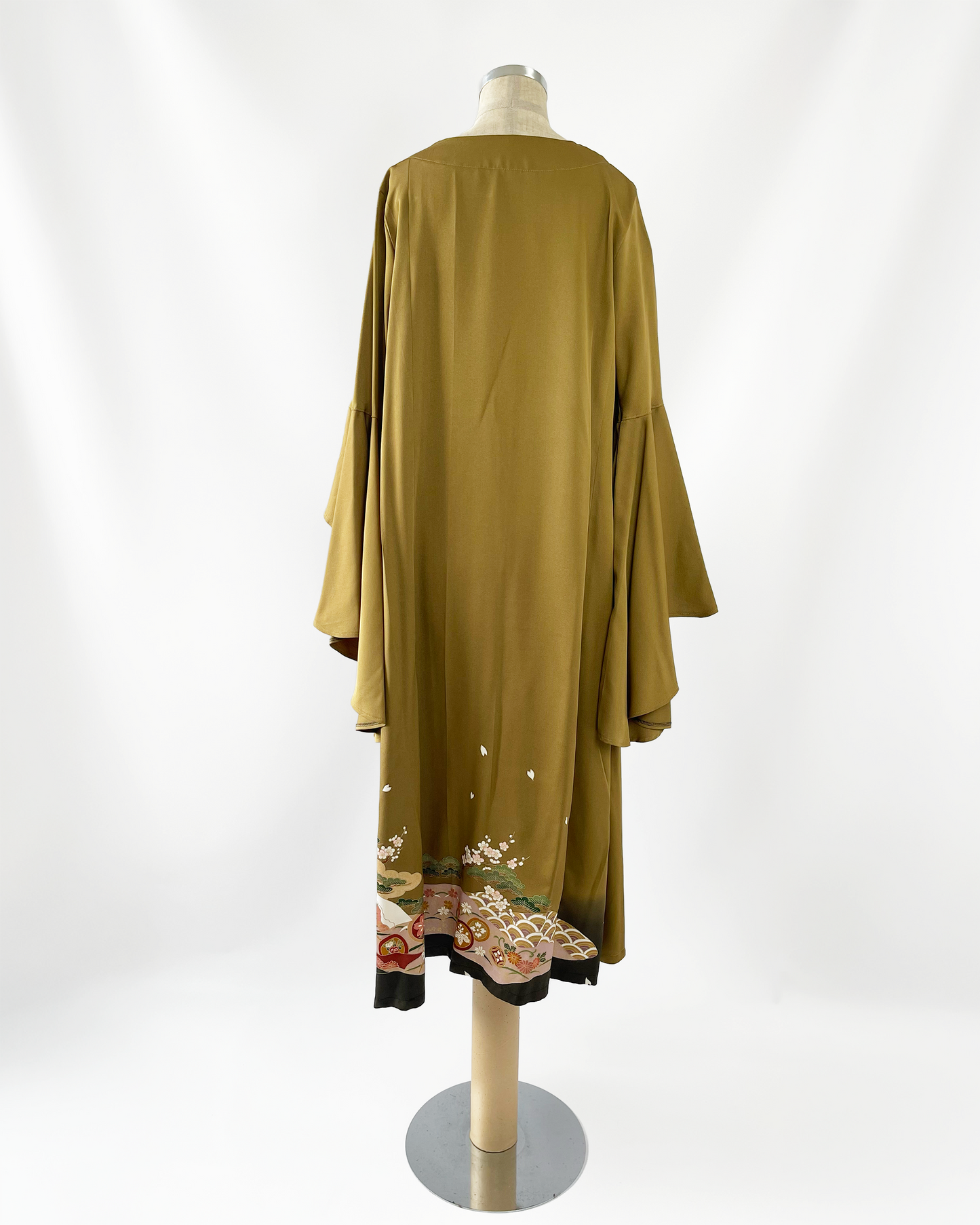 振袖ガウンドレス/優美なドレープ袖