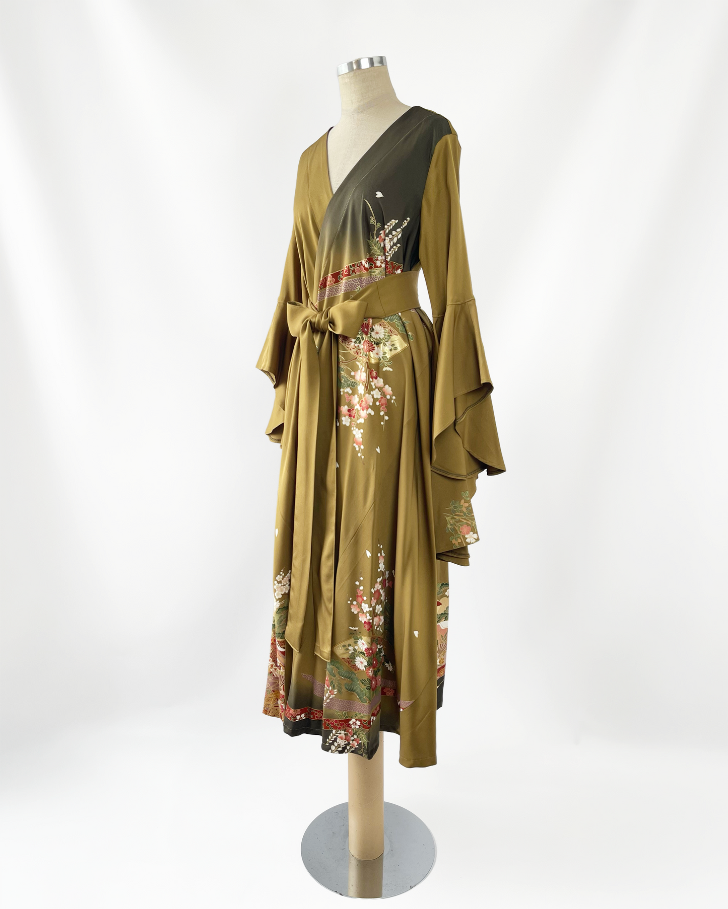 振袖ガウンドレス/優美なドレープ袖