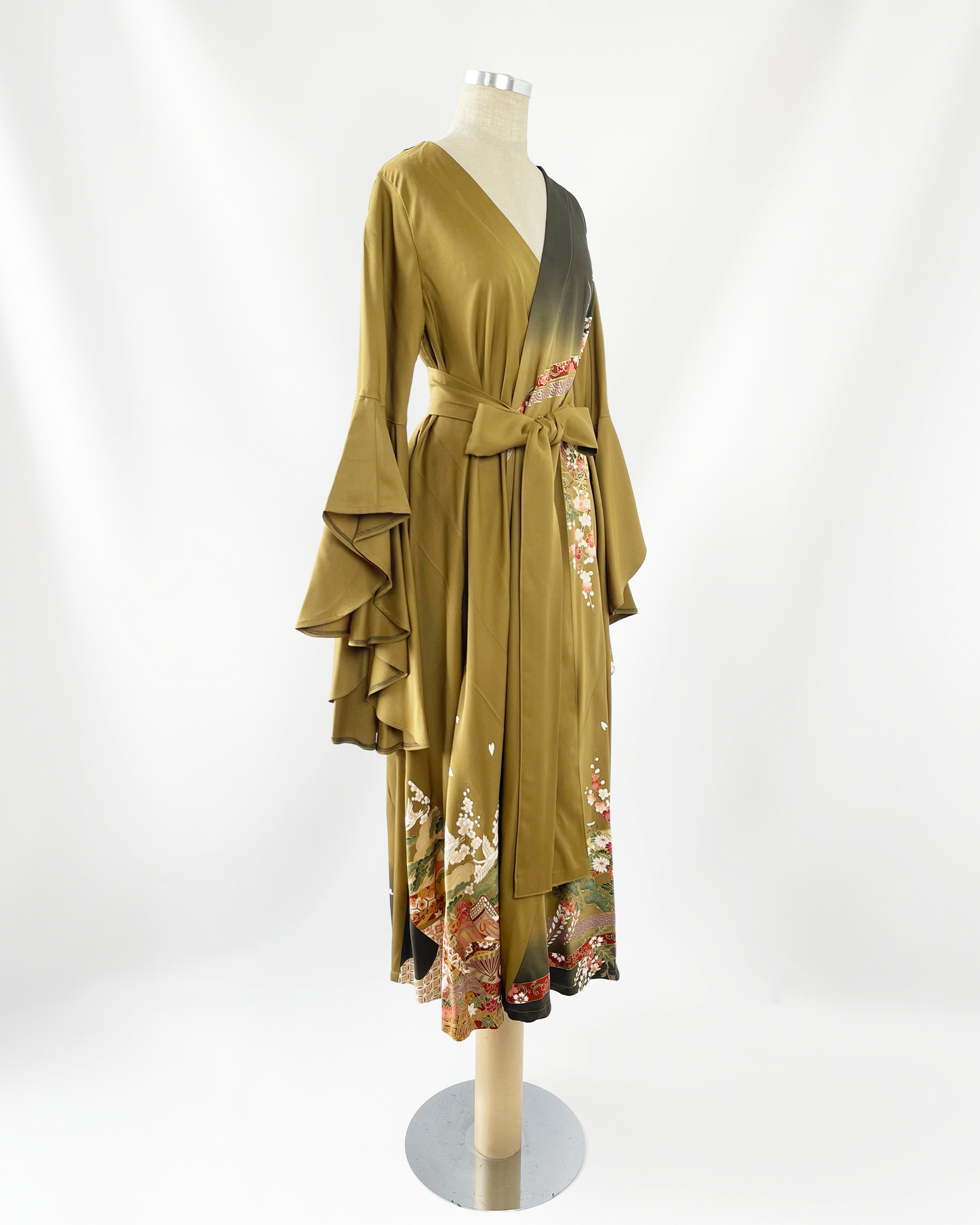 振袖ガウンドレス/優美なドレープ袖