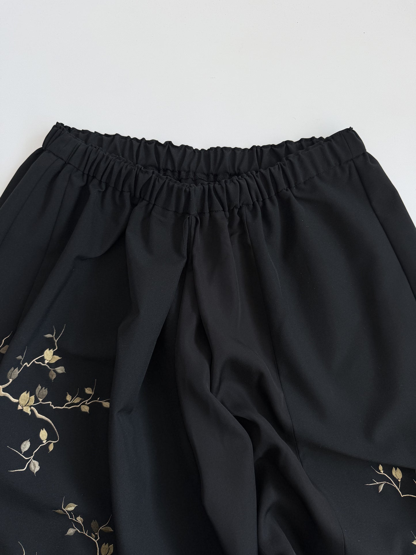 黒無地×枝金刺繍 フレアワイドパンツ セットアップ