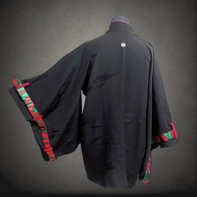 ラインが映える黒羽織