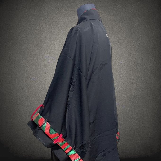 ラインが映える黒羽織