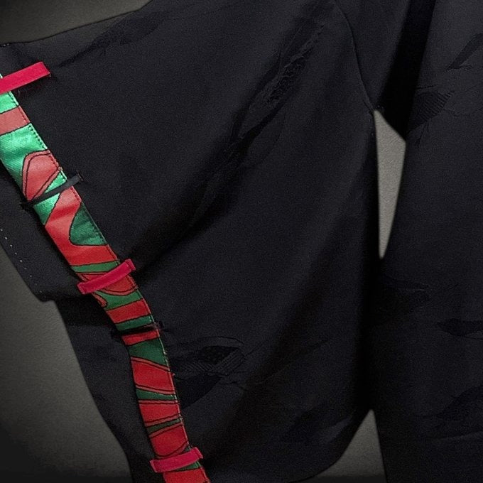 ラインが映える黒羽織