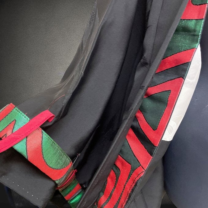 ラインが映える黒羽織